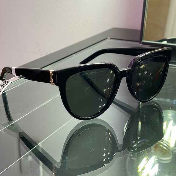 Host Pick!!🎉 Yves Saint Laurent SL M29 Sunglasses - Picture 5 of 8